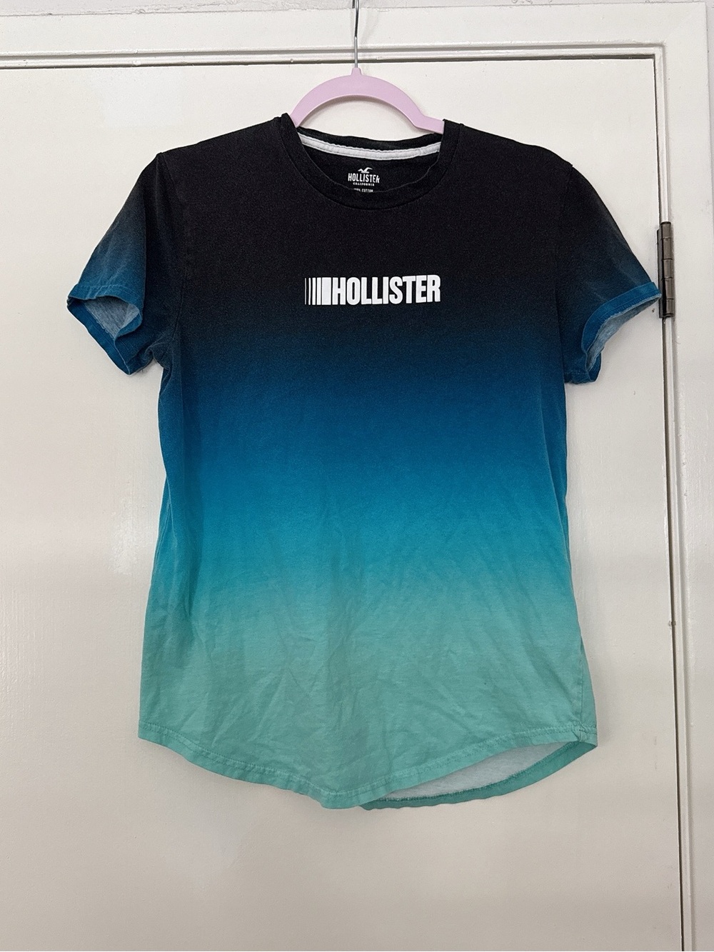 Hollister Women's Black to Teal Ombre Logo Tee